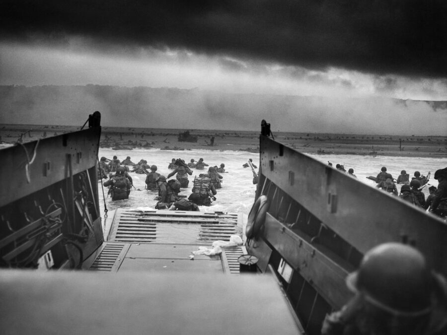 Troops of the 1st Infantry Division wade ashore at Omaha Beach, 6 June 1944