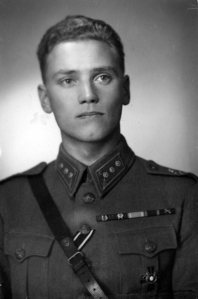 Captain Lauri Törni of the Finnish Army, 1944