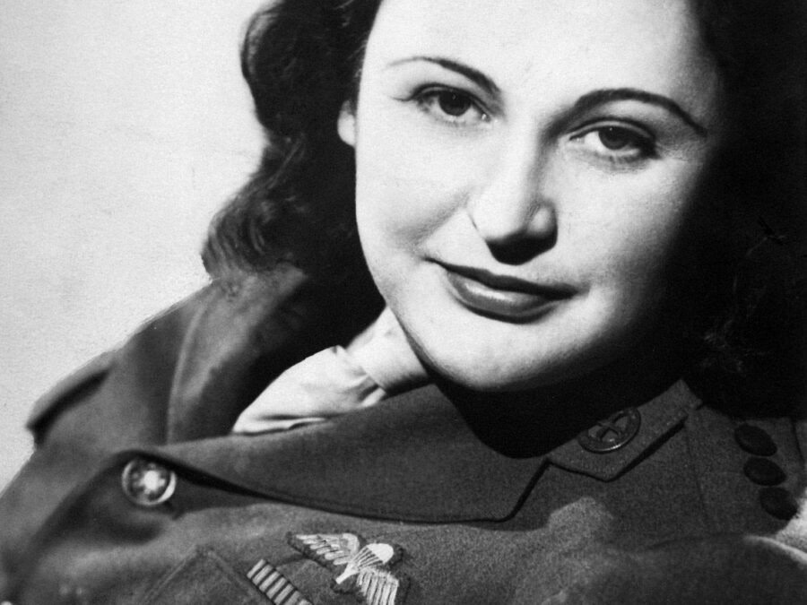 Studio portrait of Nancy Wake, 1945